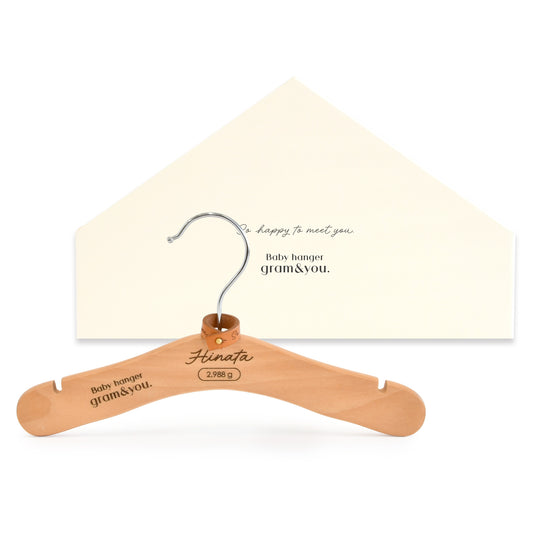 〈gram&you.〉刻印バースデーハンガー